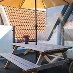 Weststraat 22 - - Oost 3p * Ouddorp