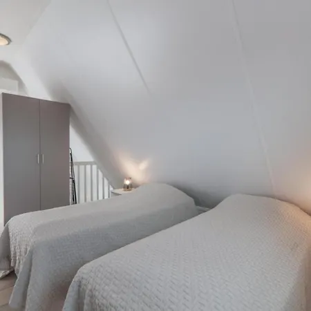 아파트 Weststraat 22 - - Oost 3p *