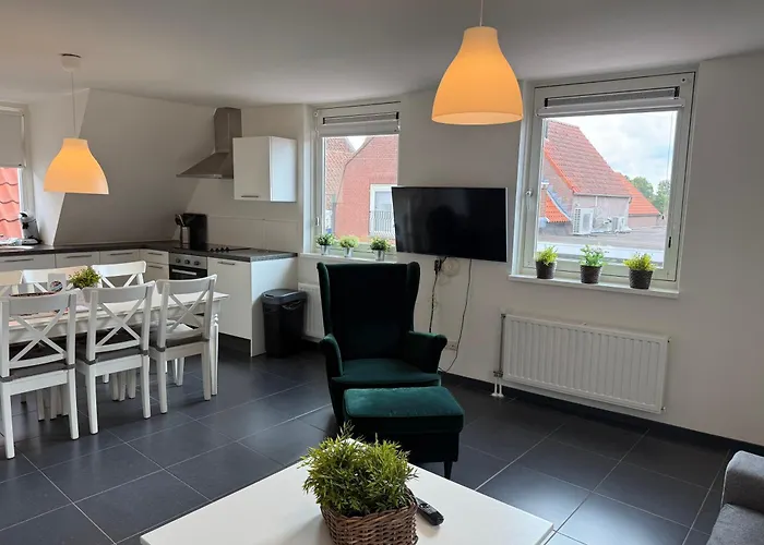 Weststraat 22 - - Oost 3p Daire *