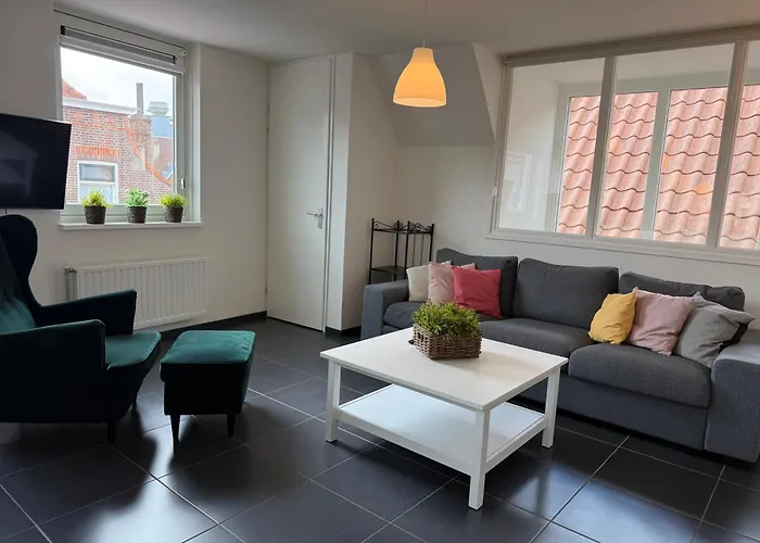 Weststraat 22 - - Oost 3p Daire *