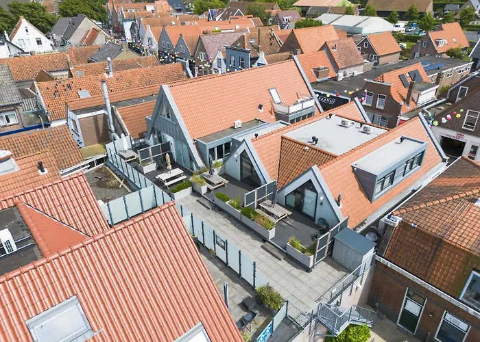 Weststraat 22 - - Oost 3p * Ouddorp